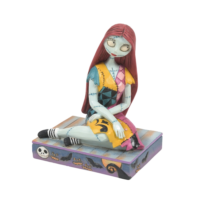 Main Image 1 of Sally Personality Pose Figurine